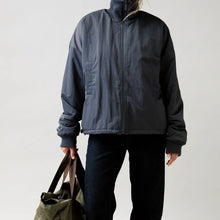 Afbeelding in Gallery-weergave laden, Silent Shelter Bomber
