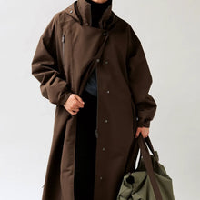 Afbeelding in Gallery-weergave laden, Silent Shelter Coat
